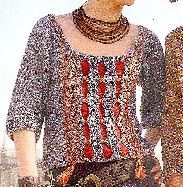 # 32 Quer gestrickter Pulli mit Wabenmuster