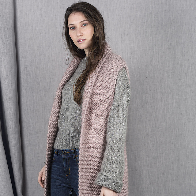 99-15 Pulli mit aufgeschlagenen Ärmeln
