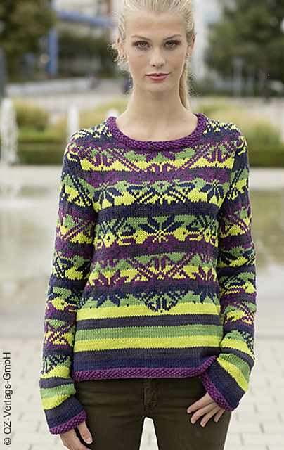 # 35 Jacquardmusterpulli mit kürzerem Vorderteil