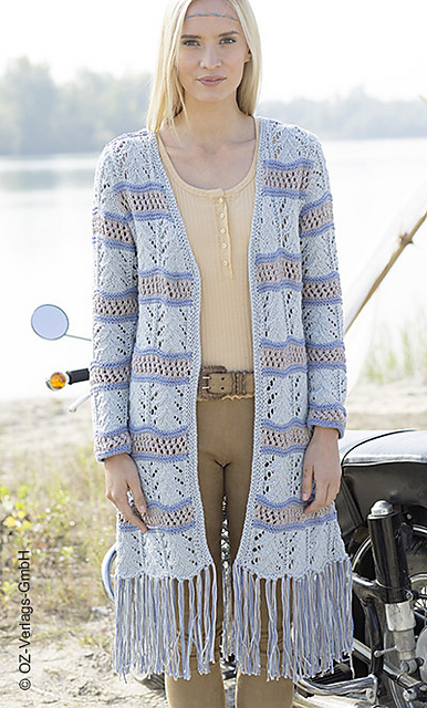 # 02 Cardigan long rayé avec frange