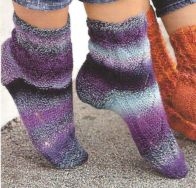 Mustersocken in Lila verlaufend