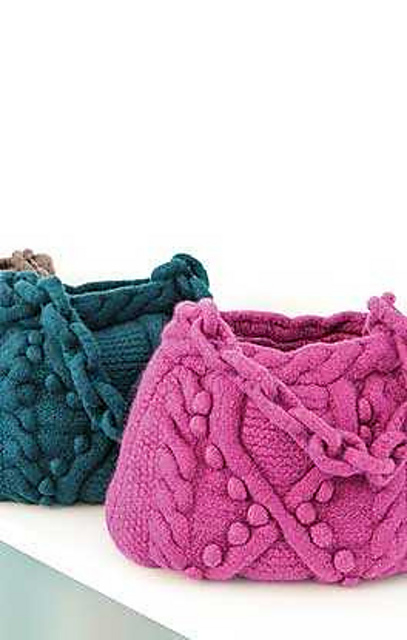 # 72 Felted Bag in Cable/Bobble pattern