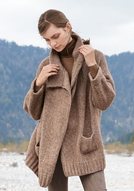# 09 Lässige Jacke glatt rechts mit Taschen