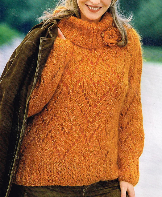 # 06 Pulli mit gehäkelter Blüte