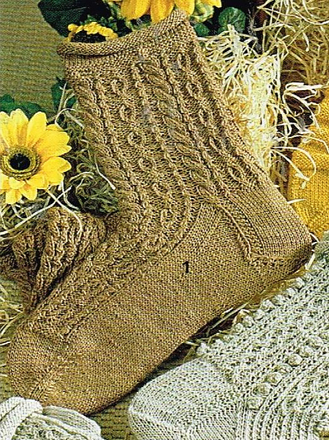 # 01 Mustersocken in Camel