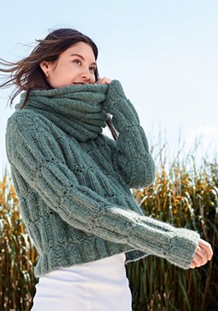 # 19 Pulli im Rippenmuster mit Lochreihen