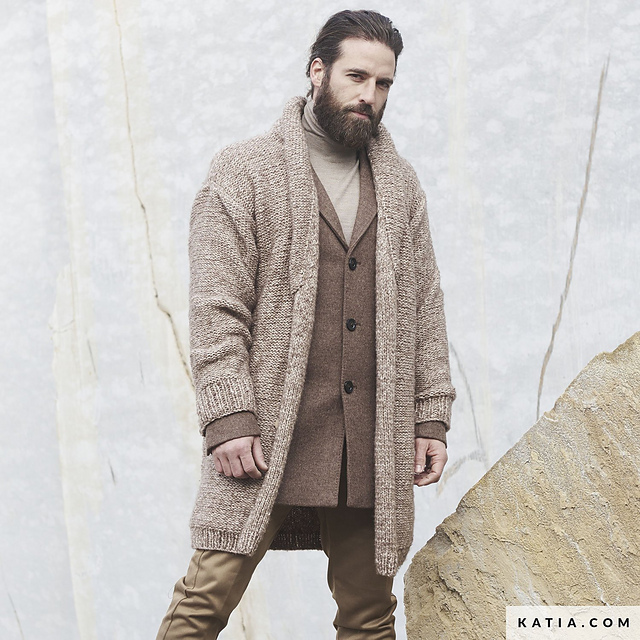 10-33 Lange Herren-Strickjacke