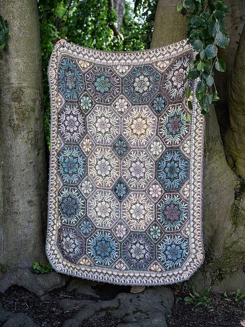 Fae Fleur Blanket