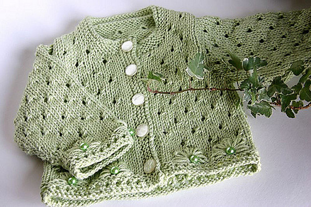Design C - Eyelet Cardigans With Daisies