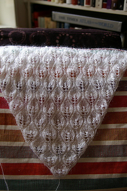 Løvfald (shawl)