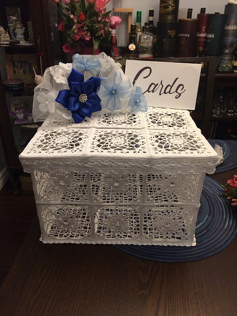 Pineapple Foam Runner and Doily #S-245