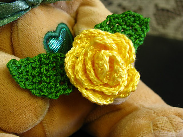 Roseys:  Leaf