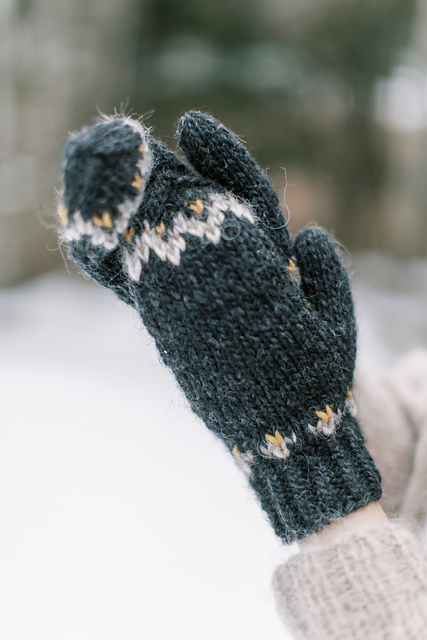 Fire and Ice Icelandic Mitts