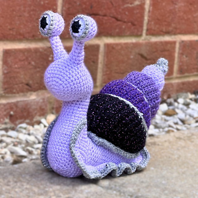 Curious Snail
