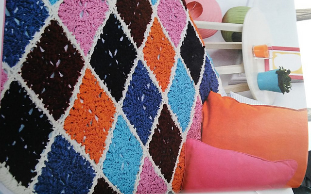 Pinwheel Flowers Throw