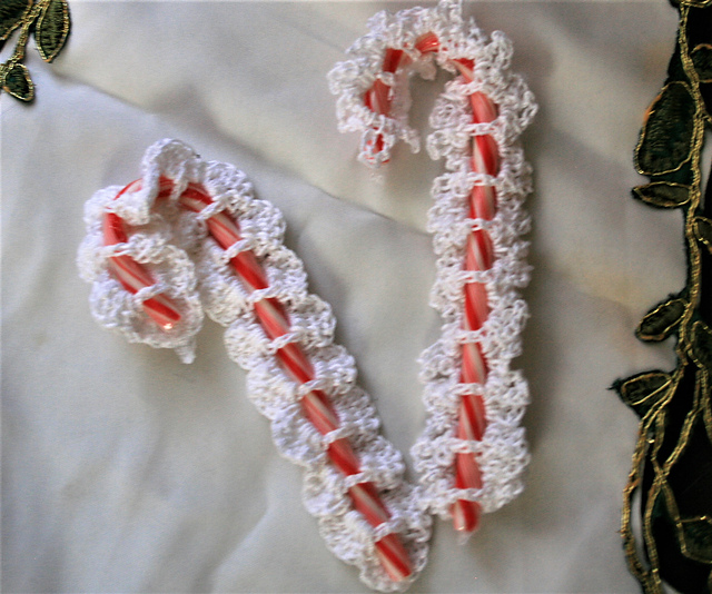 Candy Cane Lace