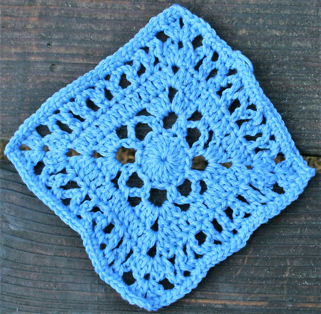 Flora Loops Block