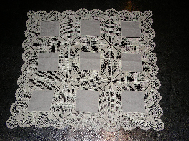 08 Tischdecke / Table Cloth