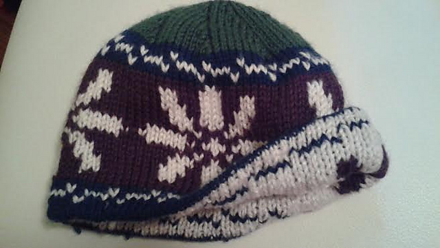 Reversible Daisy Chain Hat