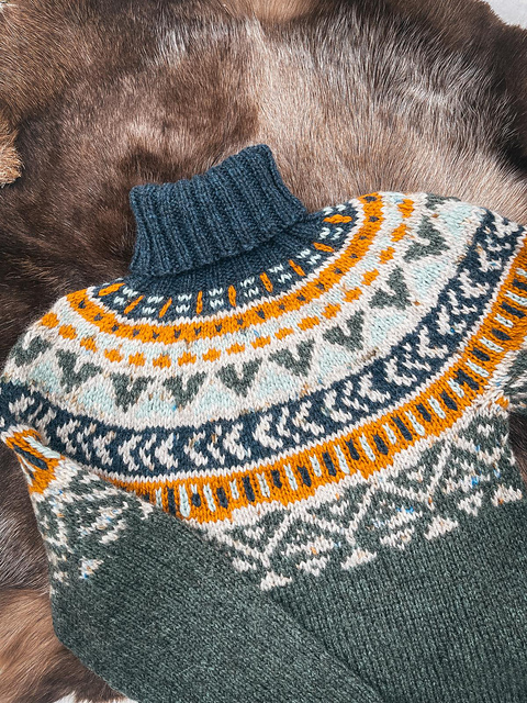 Ravelry: Okapi Sweater pattern by Linka Neumann