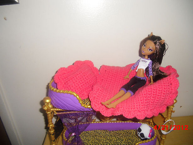 Monster High Pillow and Blanket