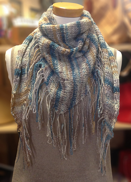 Bella Lino Fringed Scarf