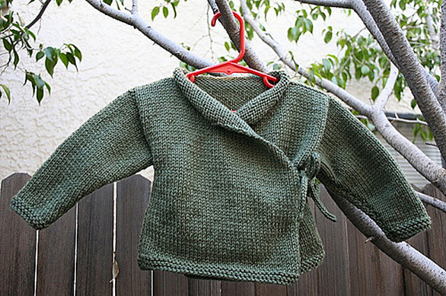 Codri Luna Ravelry: Baby Yoda Sweater pattern by Cari Luna