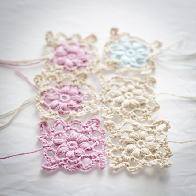 Crochet Puff Flower Motif