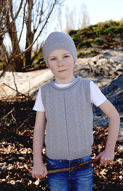 Bryn Vest and Hat - LF66