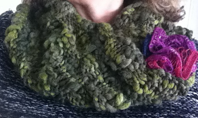 Easy Reversible Mobius Cowl