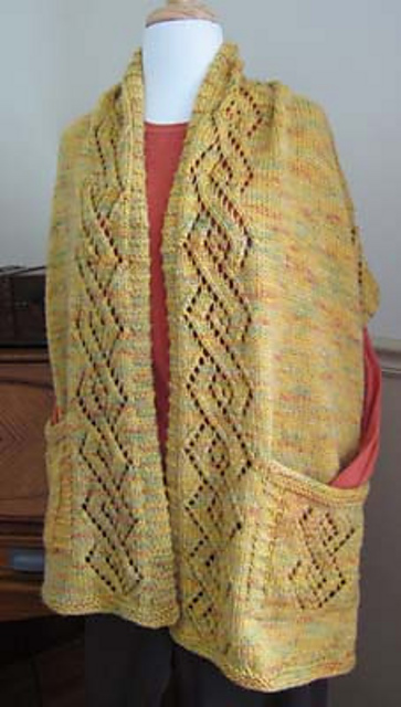 Lace Reader's Wrap  (AC-035)