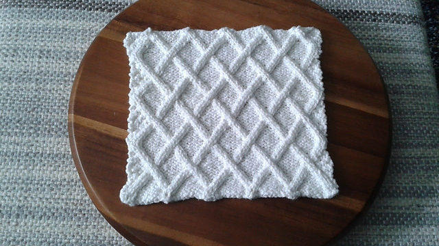 39 Cabled Lattice