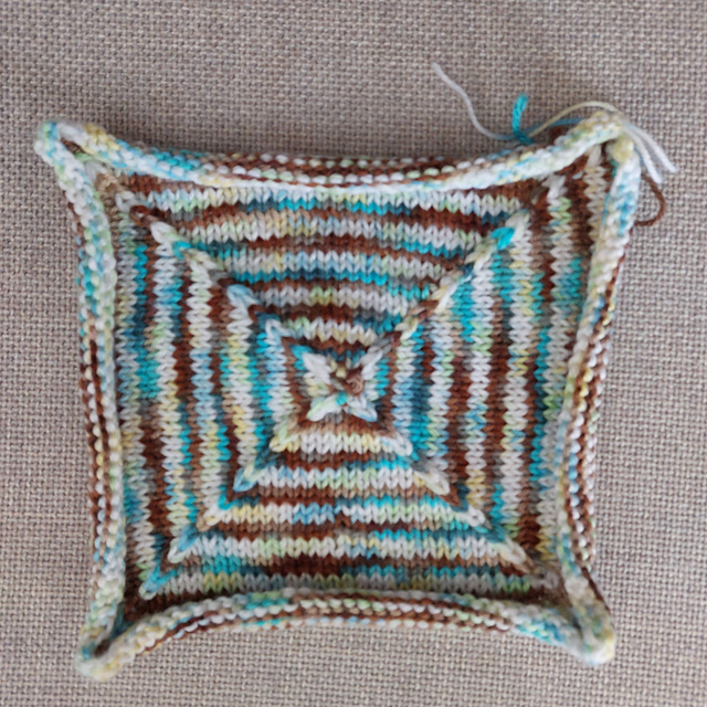62 Decreasing Seamless Square