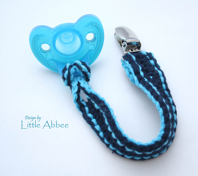 Tiny Tots Pacifier Clip