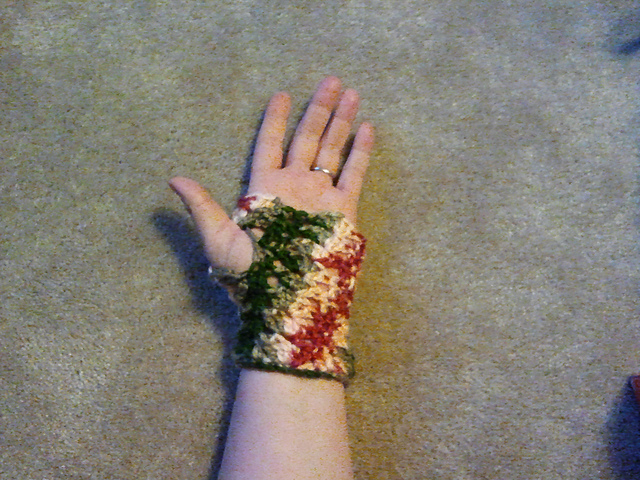 Lacy Mitts