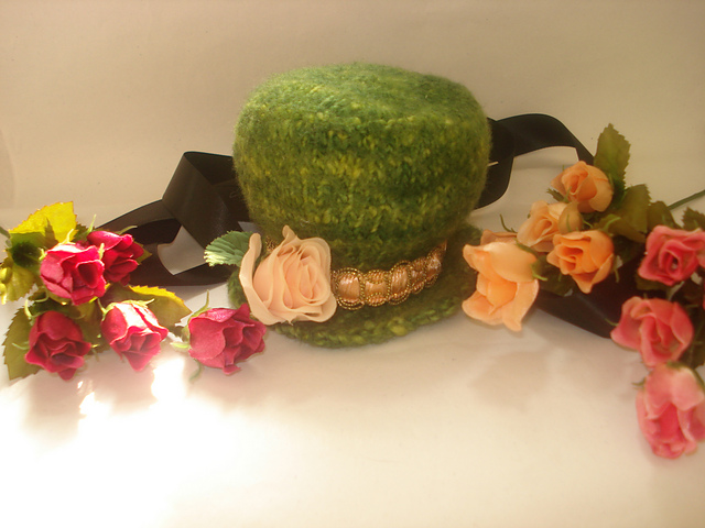 Elegant Lady Top Hat