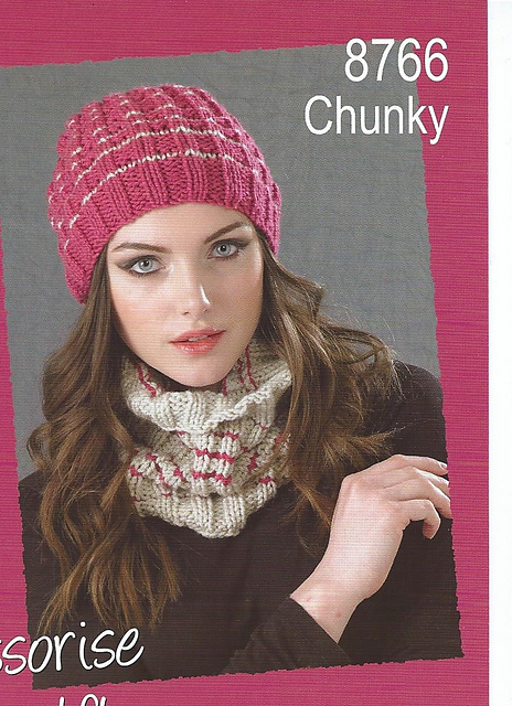 8766 Beany hat and cowl