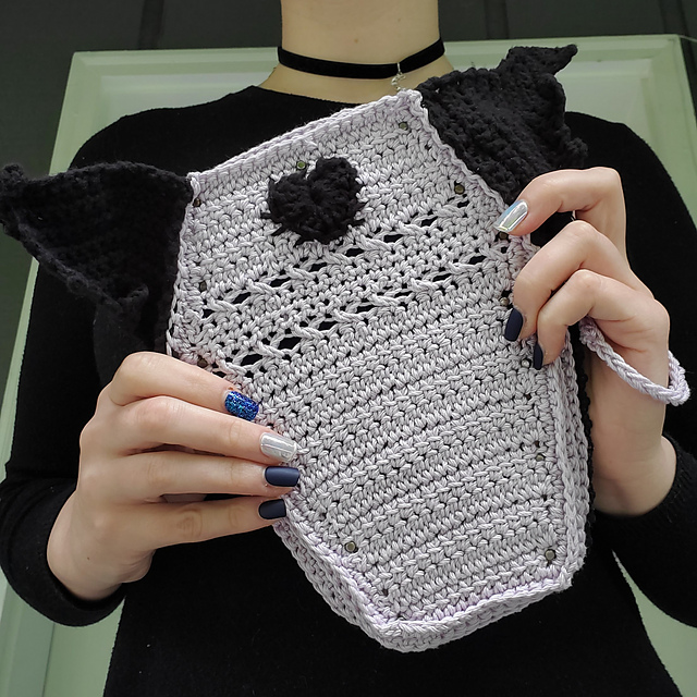 Coffin Clutch