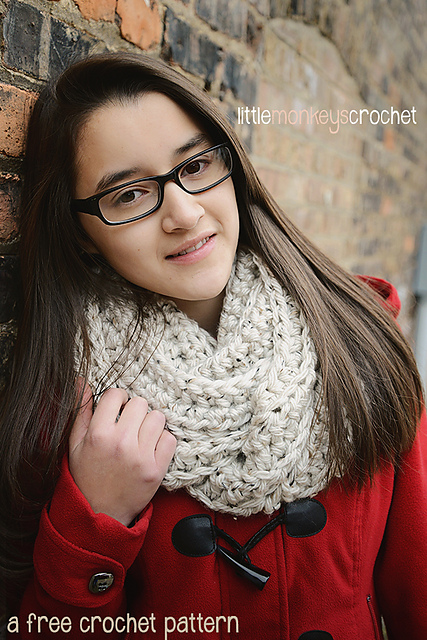 Chunky Ribbed Infinity Scarf