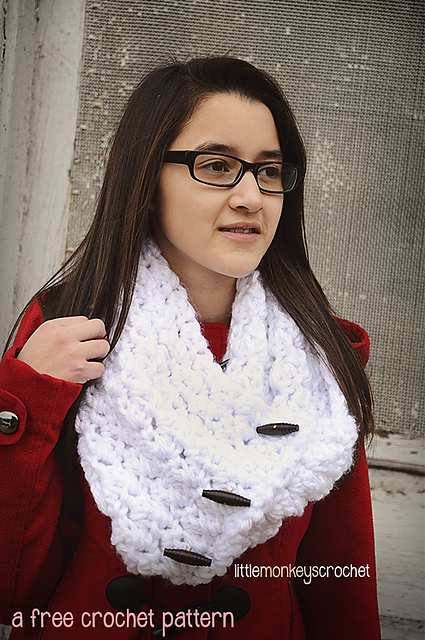 Diamond Dust Cowl