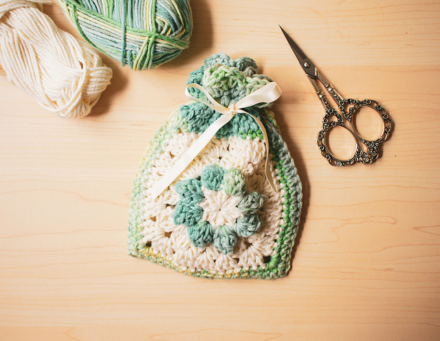 Puffed Flower Gift Bag