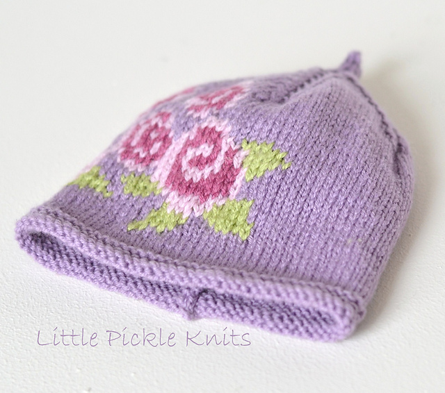Ravelry 'Little Rose' beanie pattern by Linda Whaley