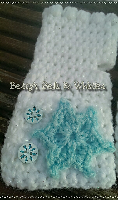 Teeny tiny snowflake