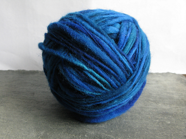 Art Yarn Cowl