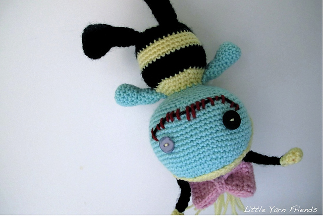 Lil' Scrump in Bee Costume