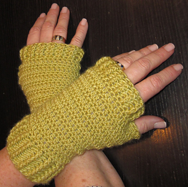 Easy Crocheted Fingerless Gloves