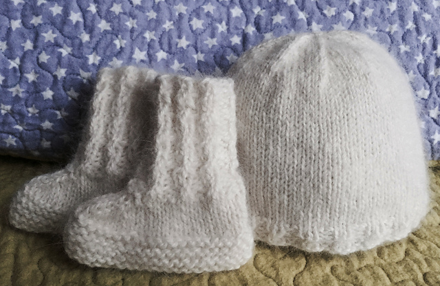 Beech Hill Hat & Booties