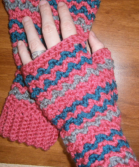 Momma Luka Mitts