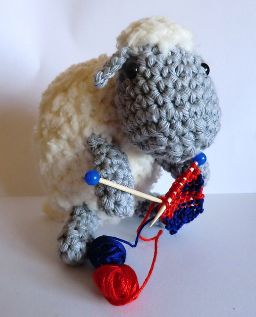 Knitting Sheep
