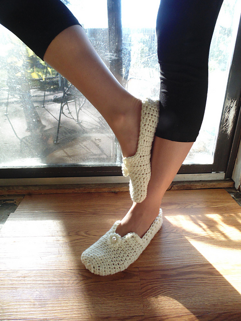 Simply Pretty Women's Slippers